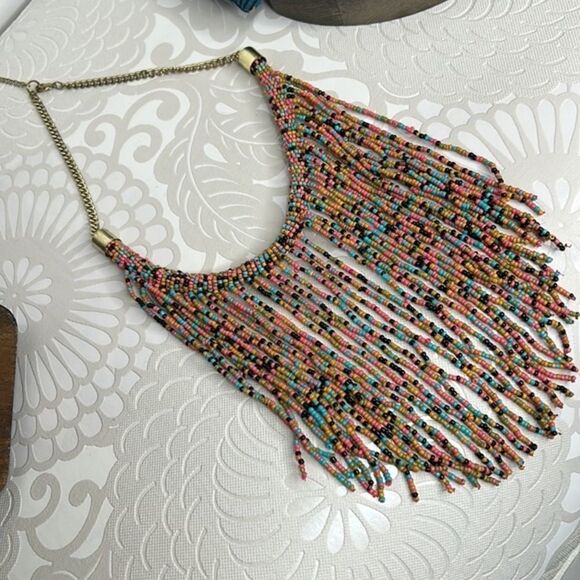 Boho seed bead bib necklace - Picture 2 of 9